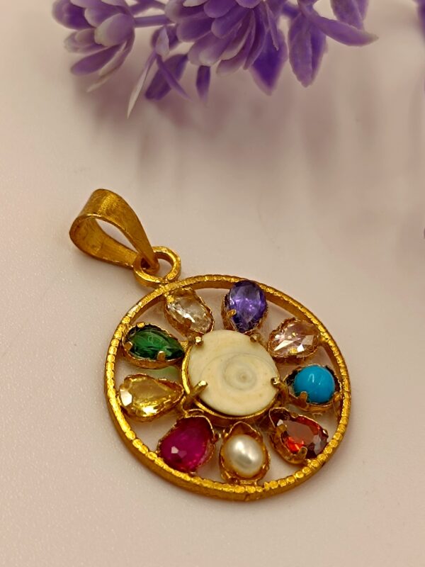 Navgrah Locket With Gomti Chakra - Image 2